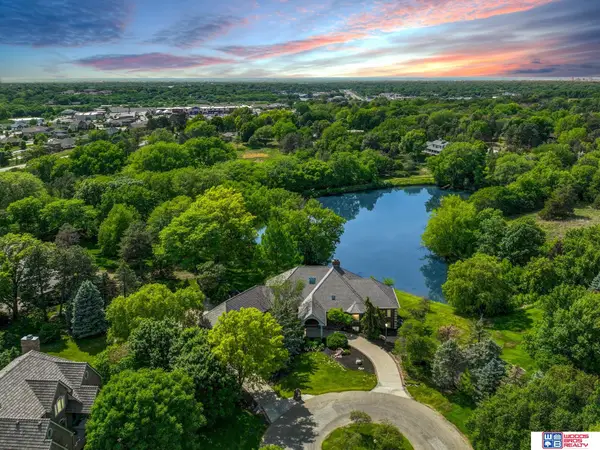 6700 Northfork Circle, Lincoln, NE 68516