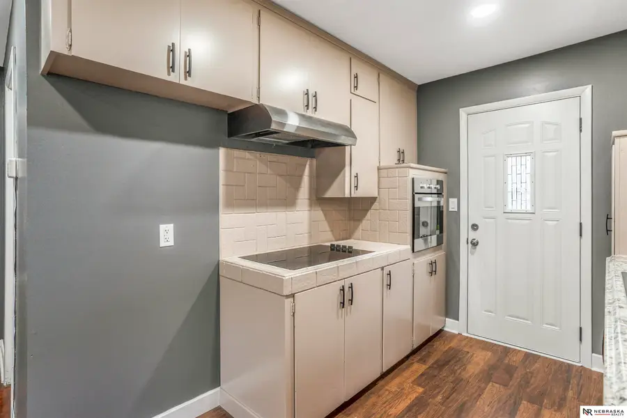3927 Nebraska Avenue, Omaha, NE 68111 - Image #3