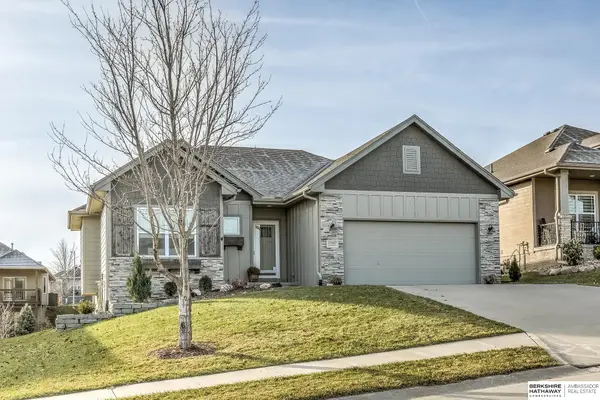 15467 Jaynes Circle, Omaha, NE 68116