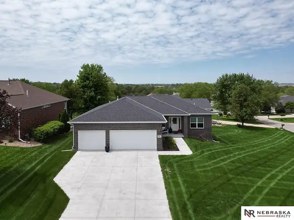 5001 Woodland Hills Drive, Eagle, NE 68347
