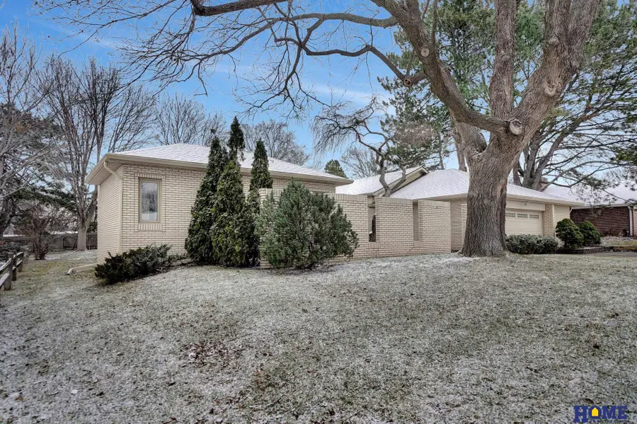 6710 Everett Street, Lincoln, NE 68506 - Image #2