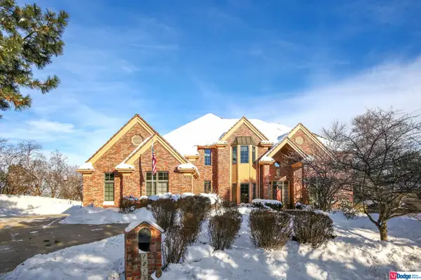 12738 Davenport Plaza, Omaha, NE 68154