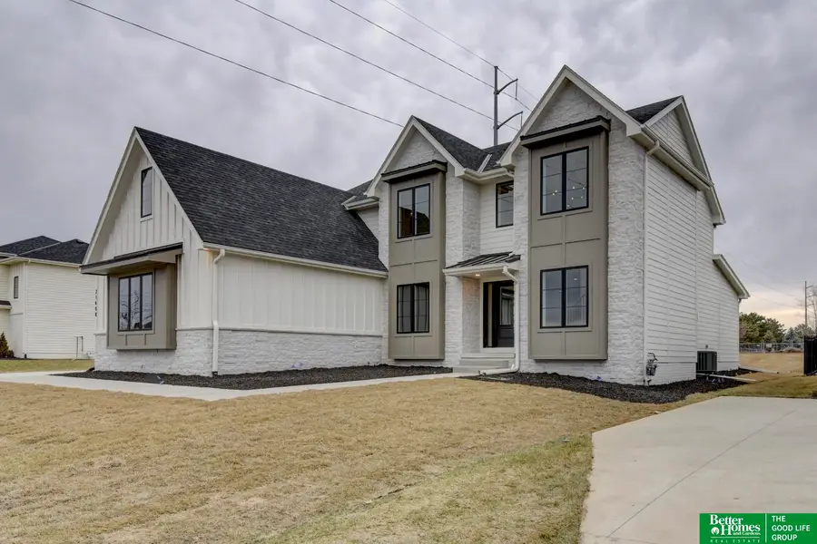 21608 Grover Street, Elkhorn, NE 68022 - Image #2