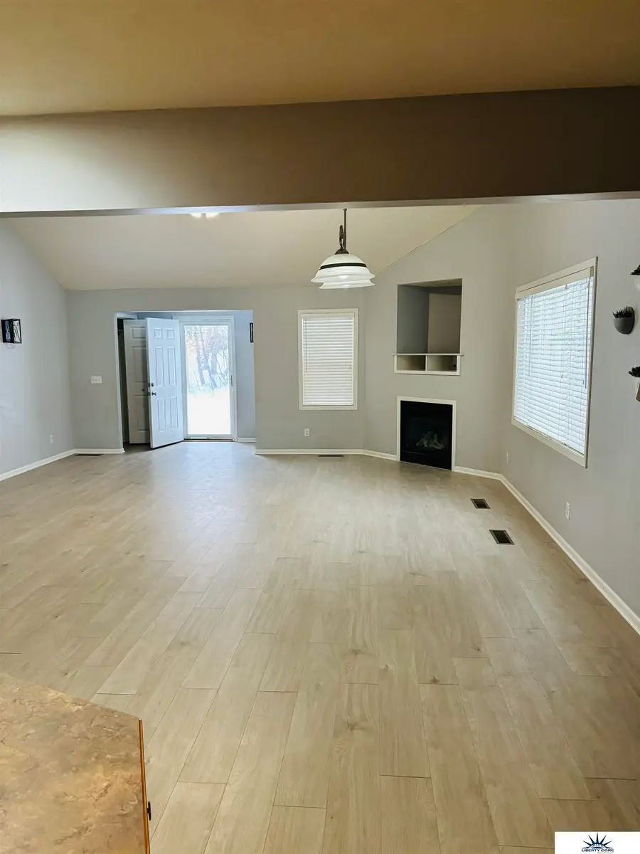 3714 Loveland Drive, Lincoln, NE 68506 - Image #3