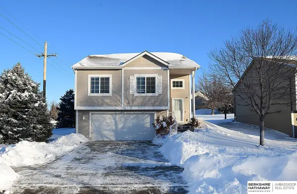 19154 L Street, Omaha, NE 68135