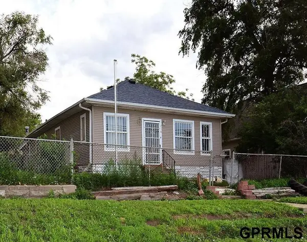 718 W P Street, Lincoln, NE 68528