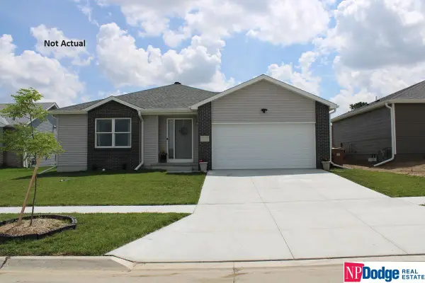 1740 SW 28th Street, Lincoln, NE 68524