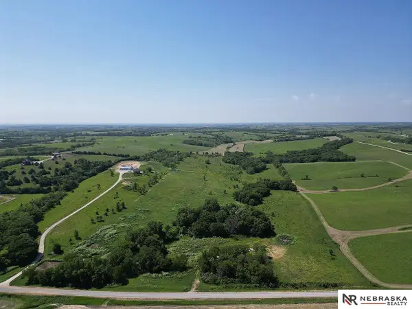1637 Raymond Road, Garland, NE 68360