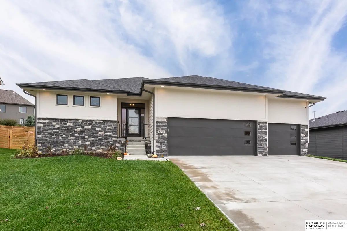 8016 N 167 Street, Bennington, NE 68007 - #1