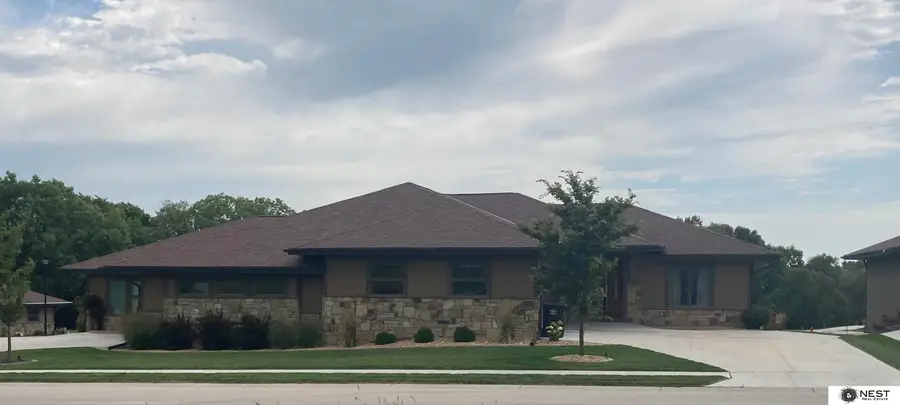 953 Lacebark Lane, Lincoln, NE 68521 - Image #2