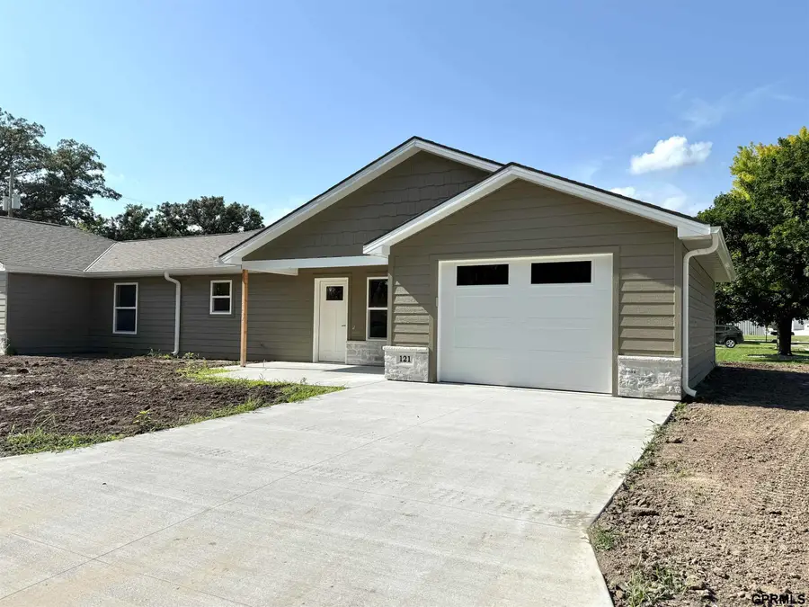 121 E Cheyenne Street, Exeter, NE 68351 - Image #2