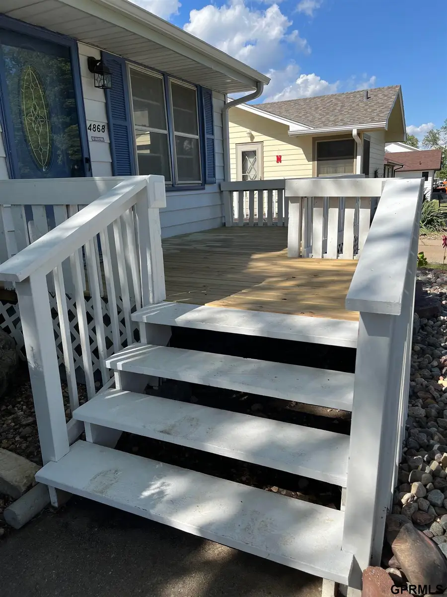 4868 S 53 Street, Omaha, NE 68117 - Image #2