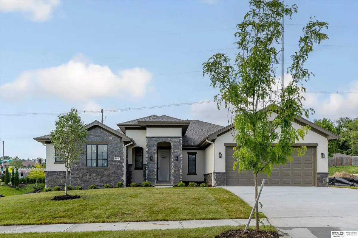 8646 Loveland Estates Court, Omaha, NE 68124 - Image #1