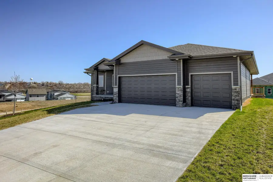 11131 N 161 Avenue, Bennington, NE 68007 - Image #2