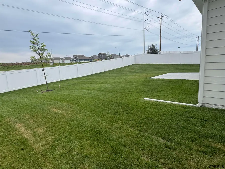 12006 S 113 Avenue Circle, Papillion, NE 68046 - Image #2