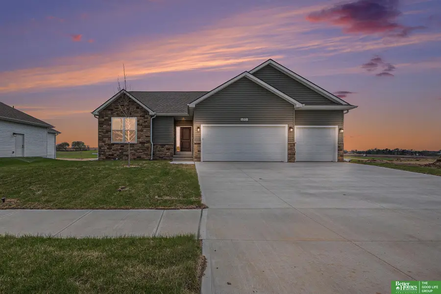 6851 Stony Point Drive, Papillion, NE 68133 - Image #3