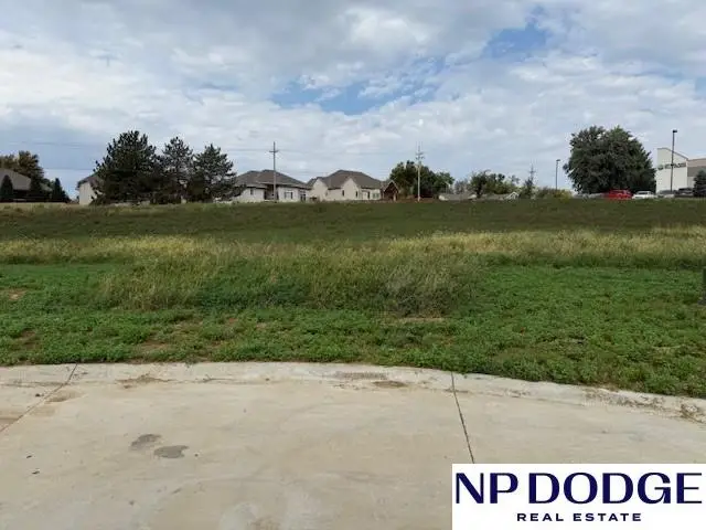 704 Valley Road, Papillion, NE 68046 - Image #1