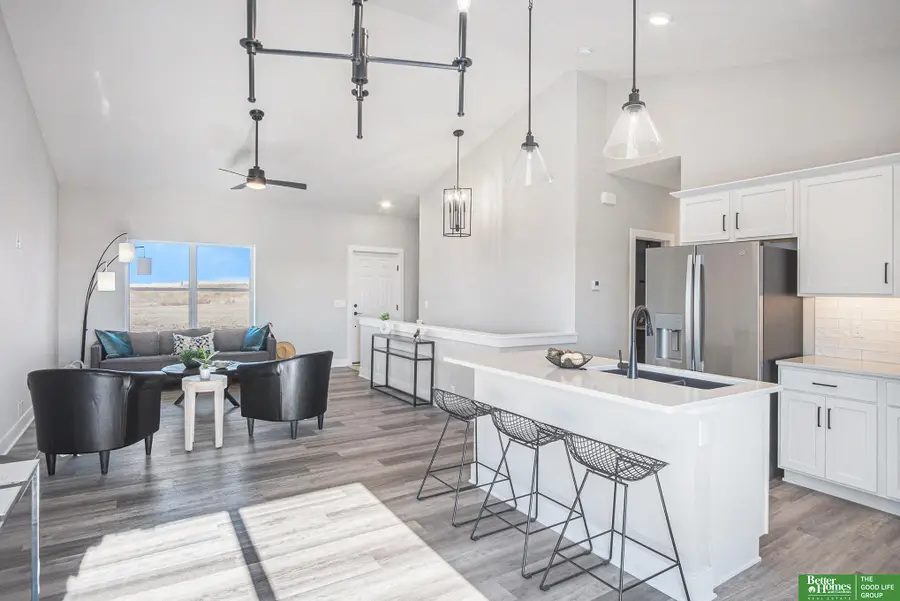 6915 Port Royal Drive, Papillion, NE 68046 - Image #3