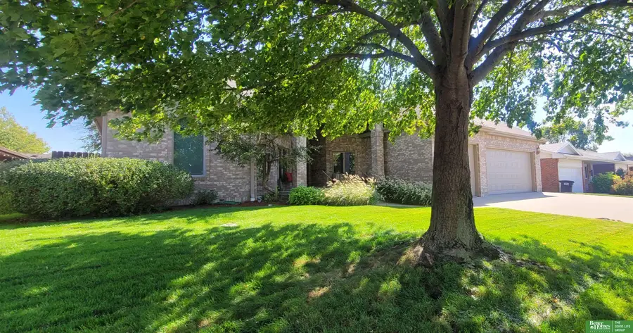 819 S Country Club Avenue, York, NE 68467 - Image #3