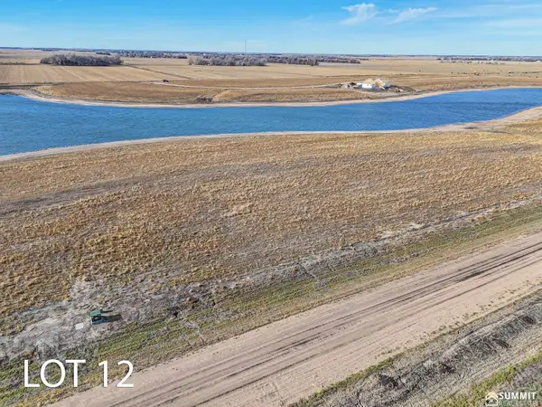 12 Bald Eagle Drive, Chapman, NE 68827
