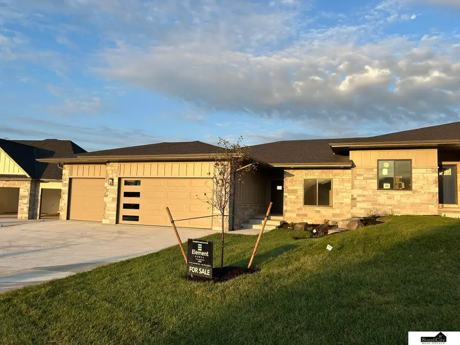 2315 S 90th Circle, Lincoln, NE 68520 - Image #2