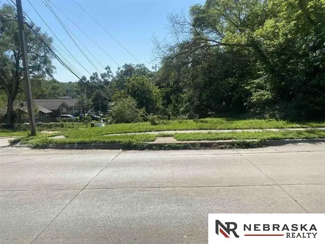 5802 N 42nd Street, Omaha, NE 68111 - Image #1