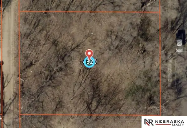 4320 N 38th Street, Omaha, NE 68111