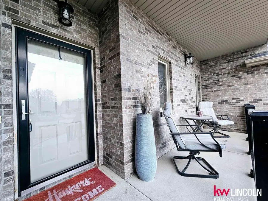 610 Leisure Lane, Hastings, NE 68901 - #2