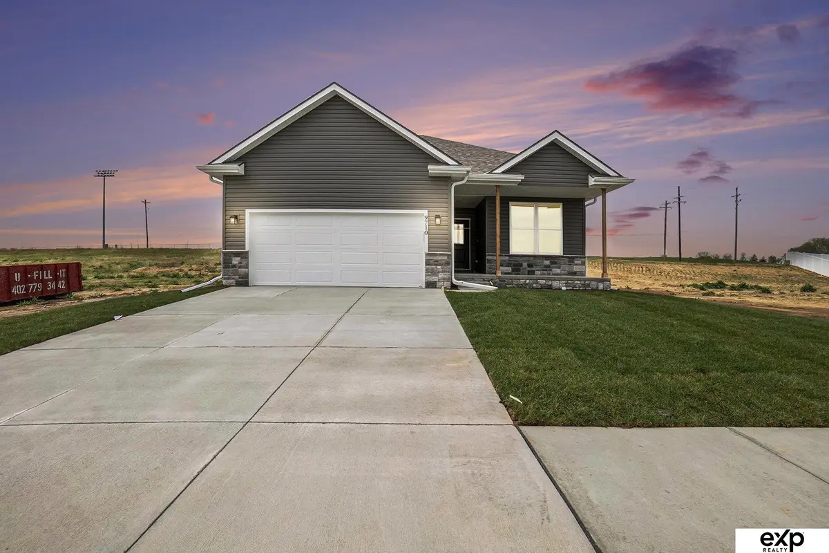 7926 N 94 Street, Omaha, NE 68122 - Image #1