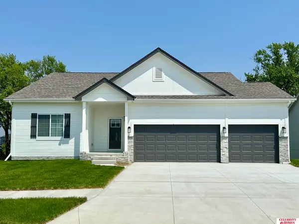 21062 Adams Street, Elkhorn, NE 68022