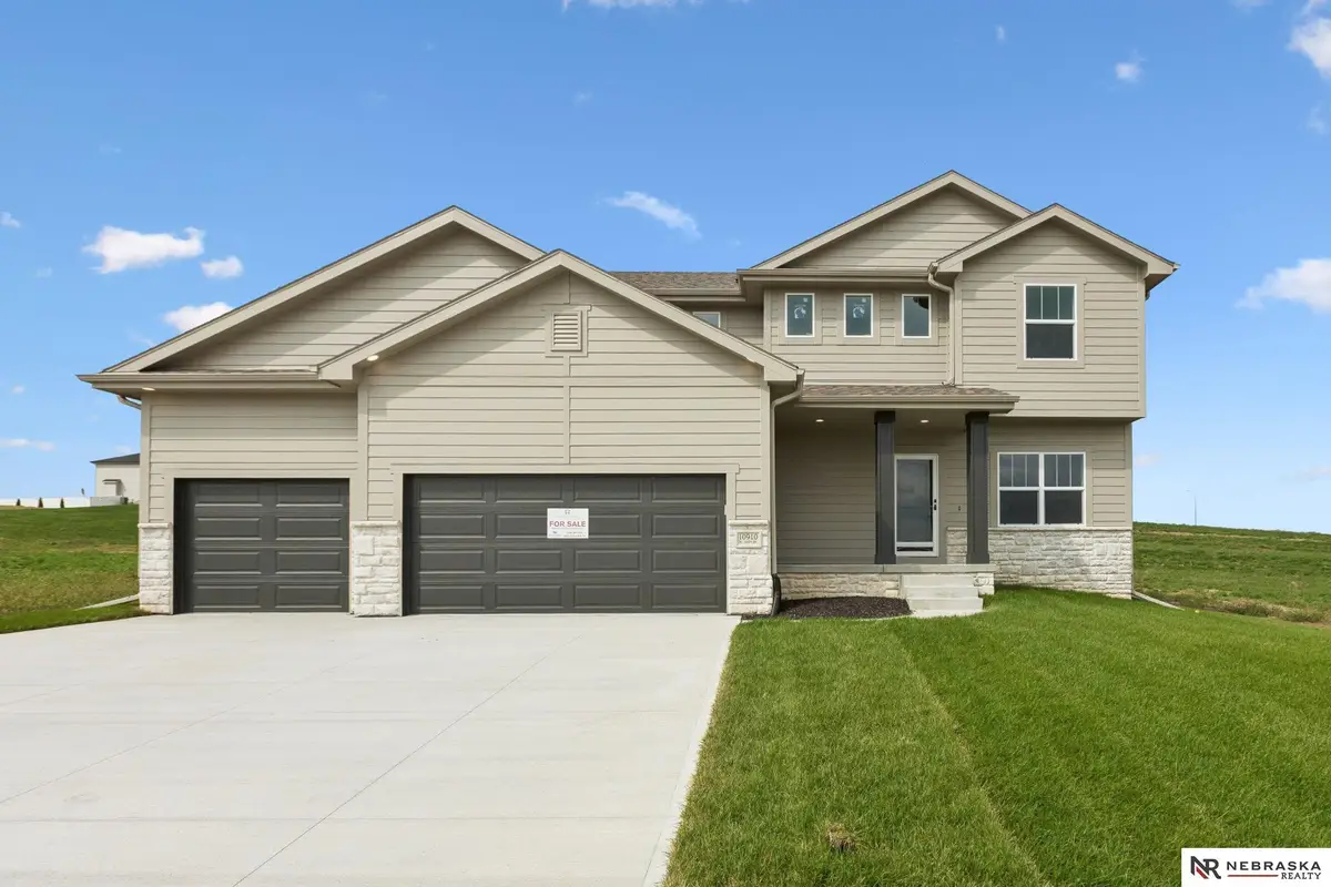 10910 N 160 Street, Bennington, NE 68007 - Image #1