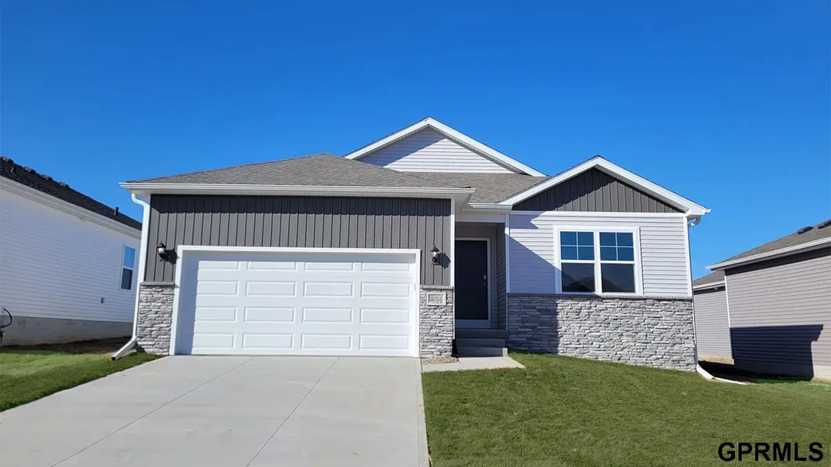16409 Davidson Street, Bennington, NE 68007 - #1
