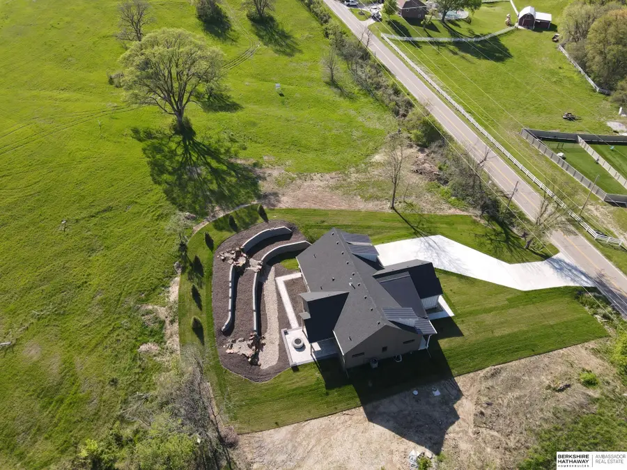 6511 Garvin Street, Omaha, NE 68152 - Image #3