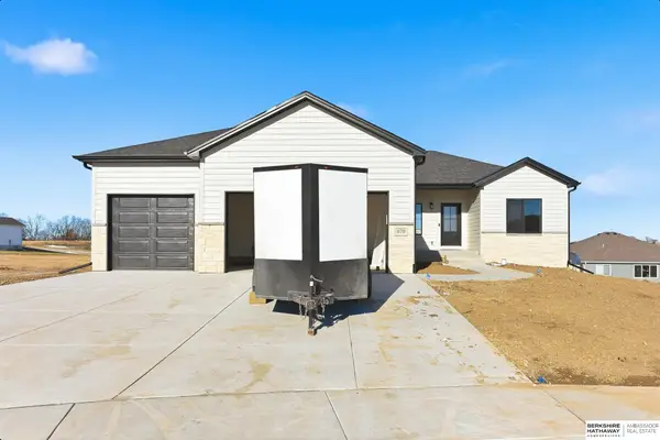 670 W 24th Circle, Wahoo, NE 68066