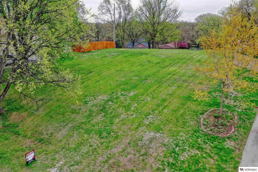 9019 Bellvue Drive, Plattsmouth, NE 68048 - Image #2