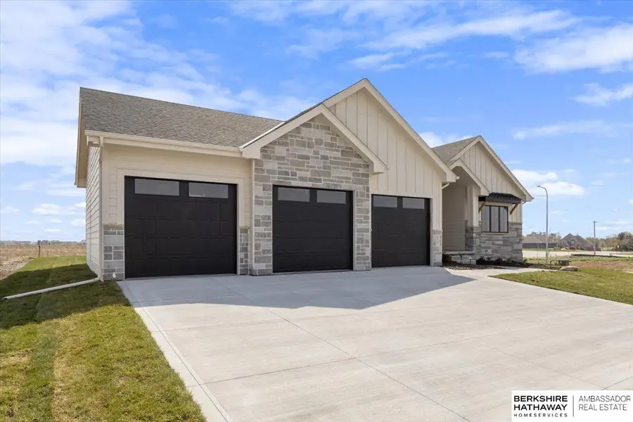 5403 N 196th Street, Elkhorn, NE 68022 - Image #2