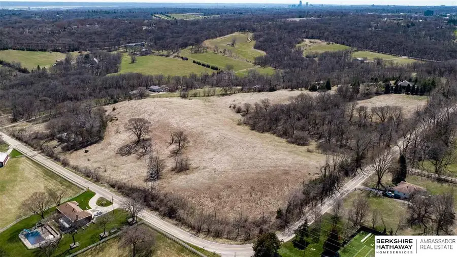 6515 Garvin Street, Omaha, NE 68152 - Image #2