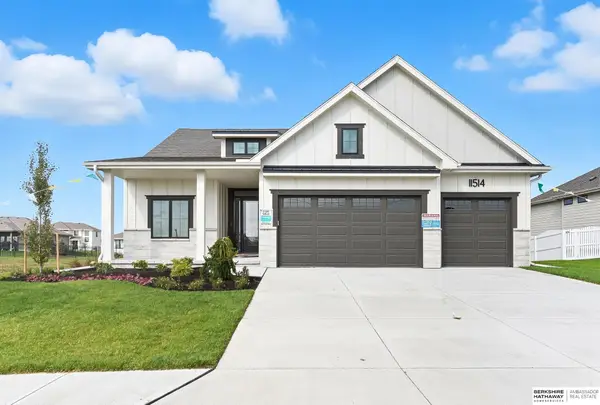 11514 S 114th Avenue, Papillion, NE 68046