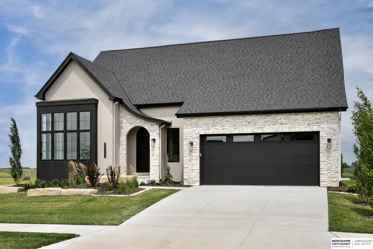 21112 Laurel Avenue, Elkhorn, NE 68022 - Image #1