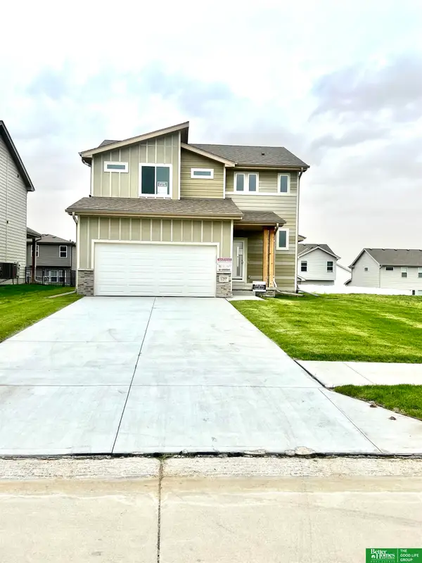 17604 Willit Street, Bennington, NE 68007