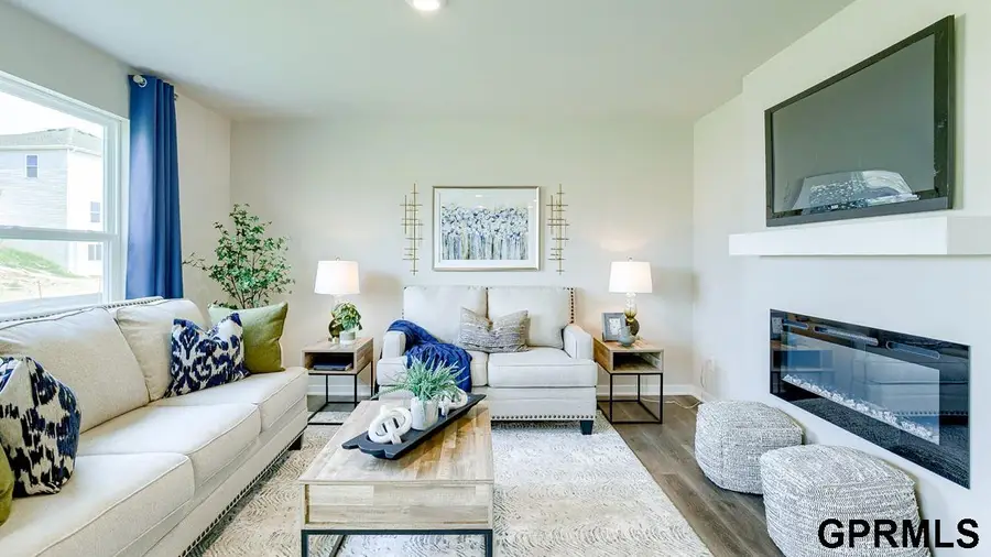 17057 Reynolds Street, Bennington, NE 68007 - #2