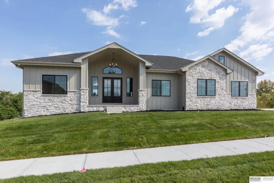 5717 S 200th Circle, Omaha, NE 68135 - Image #2
