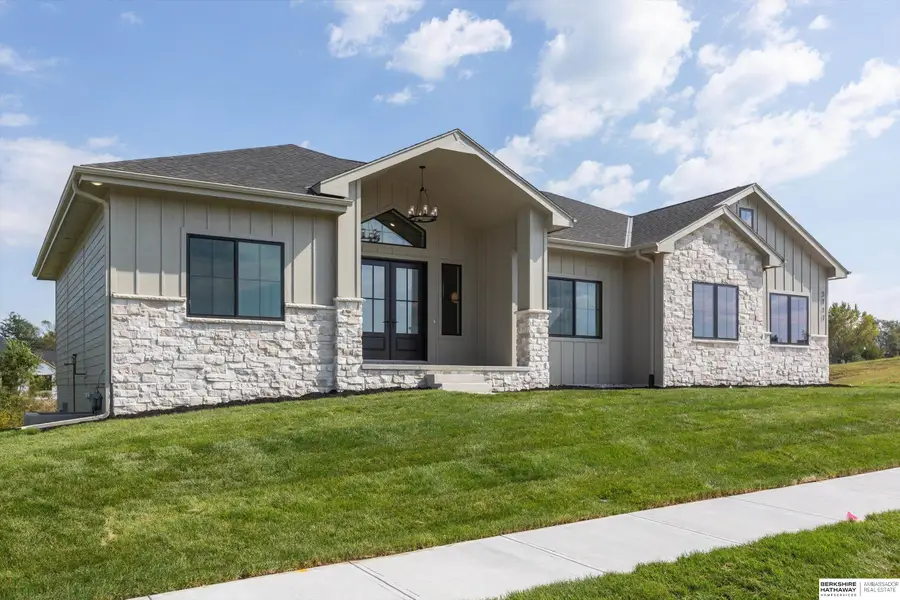 5717 S 200th Circle, Omaha, NE 68135 - Image #3