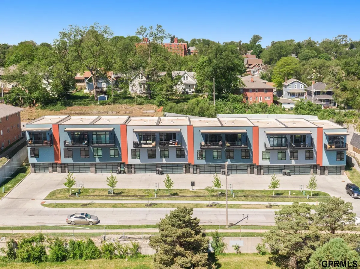 636 N 46th Street, Omaha, NE 68132 - Image #1