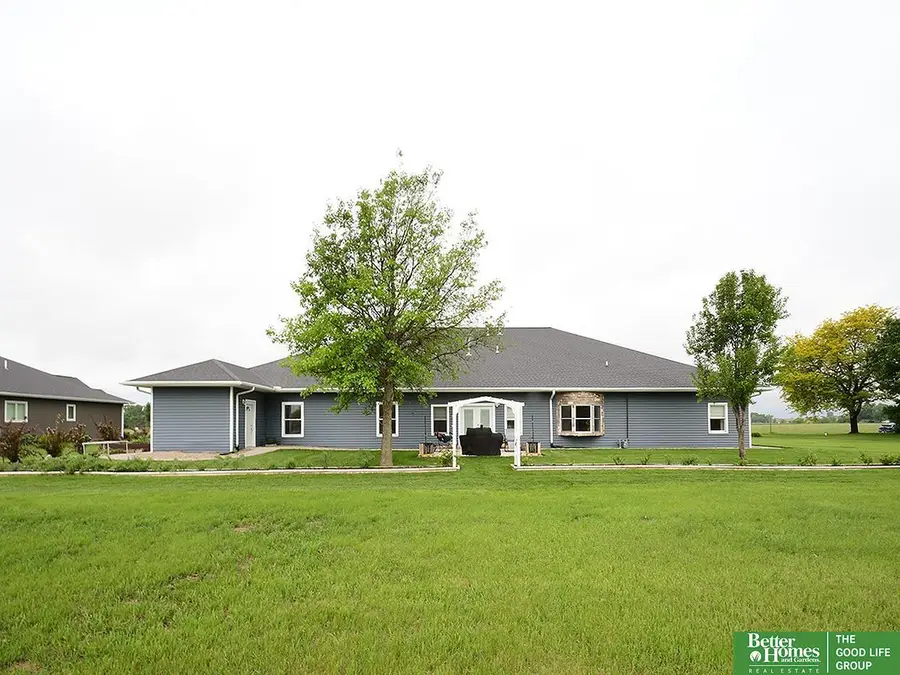 220 Taylor Street, Saint Paul, NE 68837 - Image #2