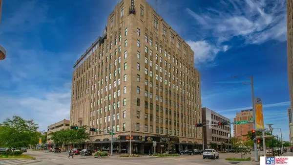 128 N 13th Street #1401, Lincoln, NE 68508