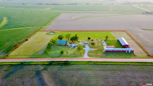 26855 SW 89 Road, Beatrice, NE 68310