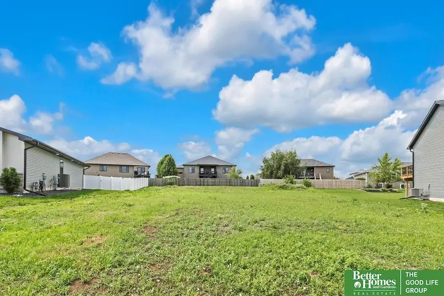 7421 Maxine Drive, Lincoln, NE 68516 - Image #2