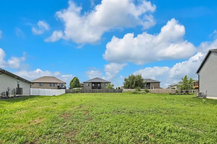 7421 Maxine Drive, Lincoln, NE 68516 - Image #3