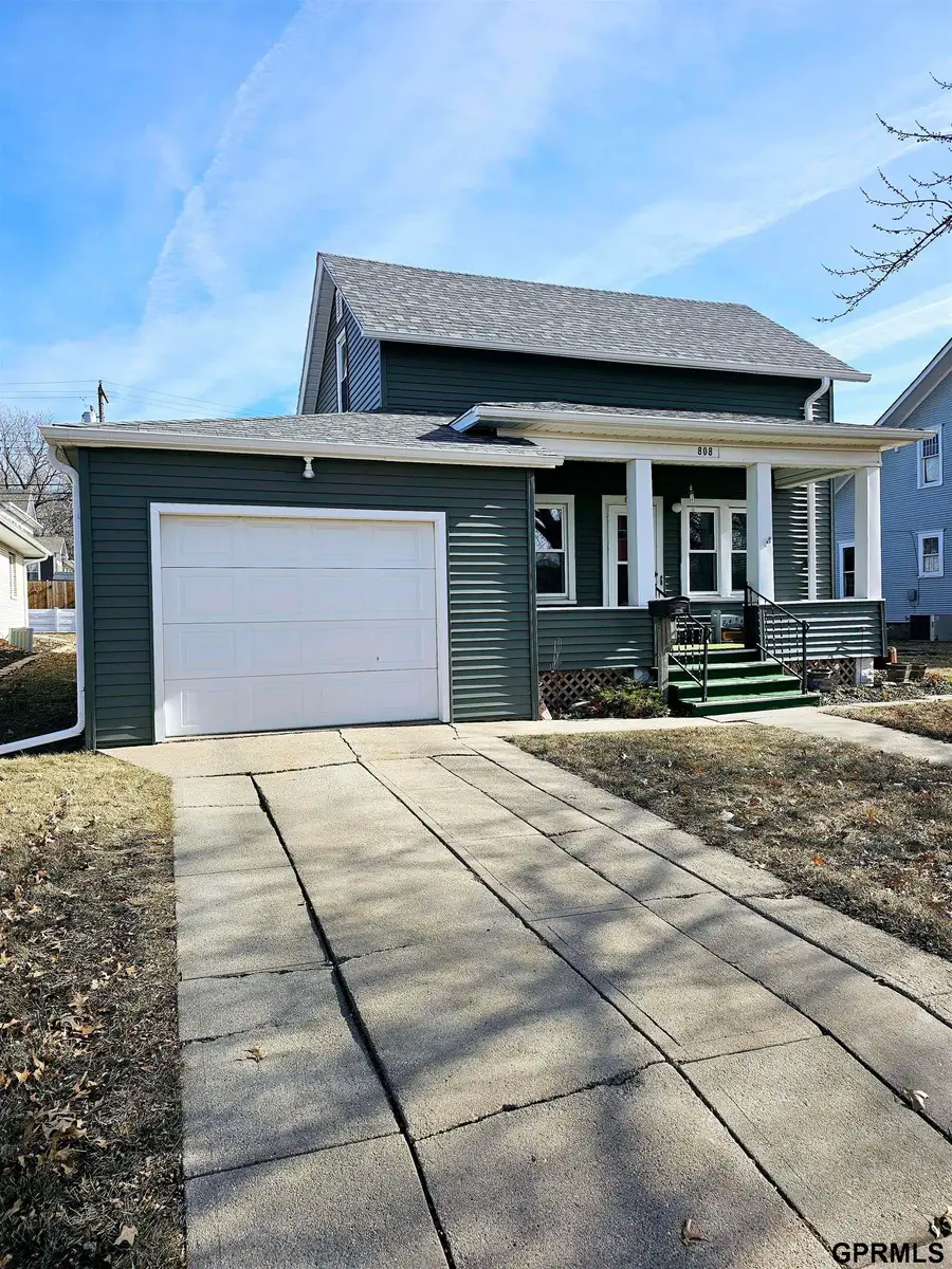 808 N Burlington Street, York, NE 68467 - Image #3